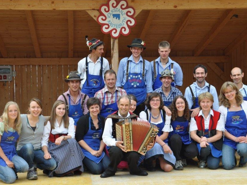 Volkstanzgruppe Kastelruth